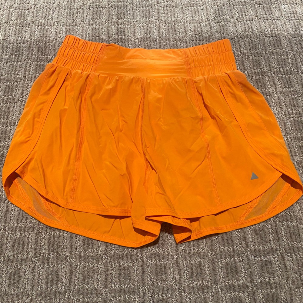 Balance Athletica Shorts S